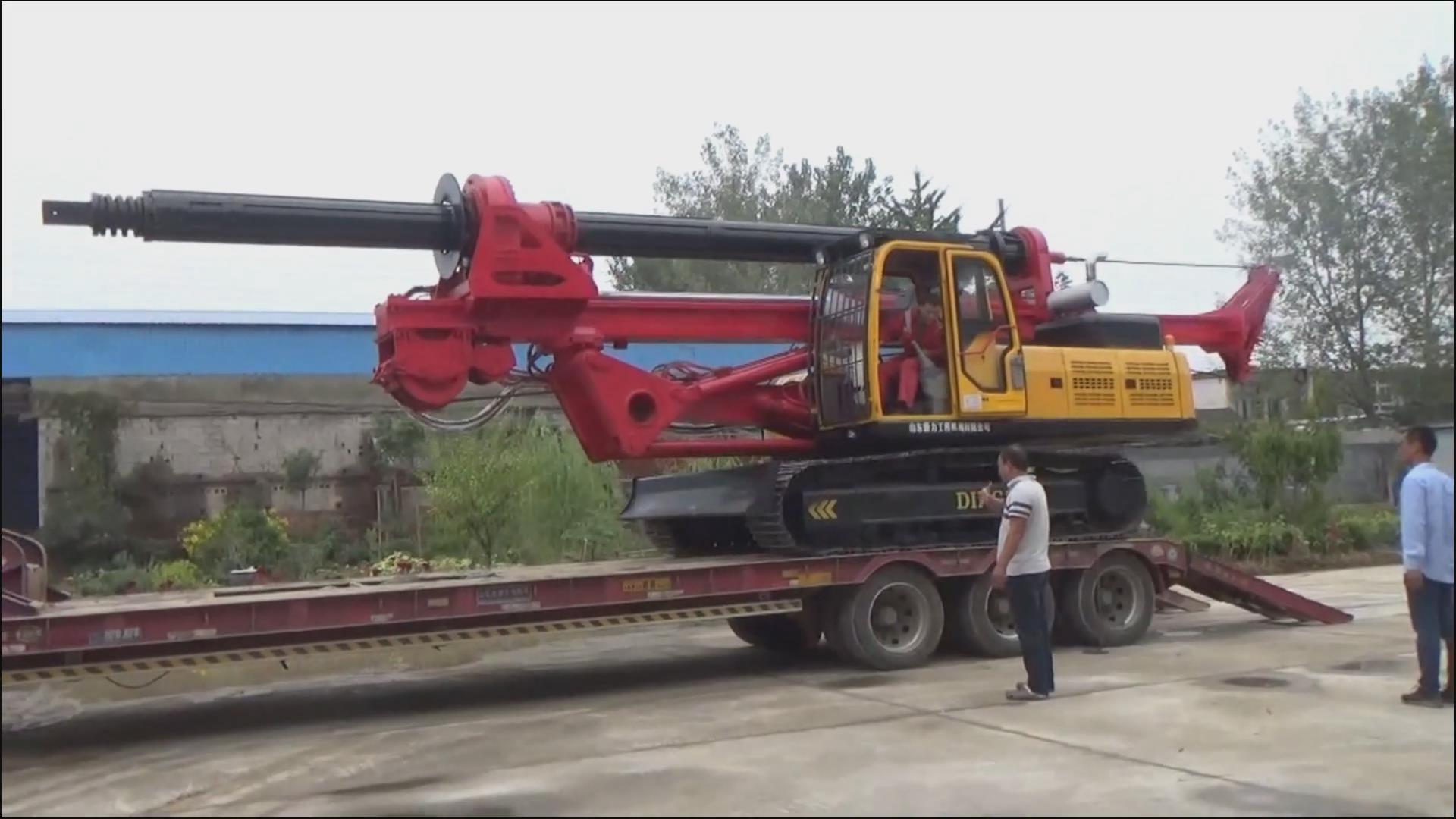 發往邢台的四台旋挖鑽機客戶驗機後同時發車