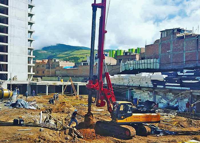 内蒙古大草原現場施工